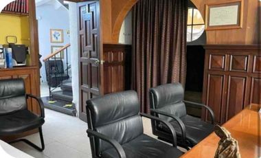 Casa/clinica con uso de suelo en venta