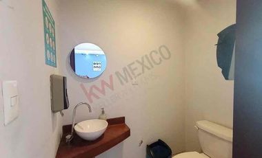 Casa/clinica con uso de suelo en venta