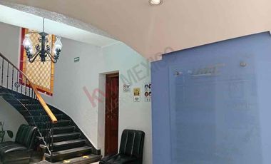 Casa/clinica con uso de suelo en venta