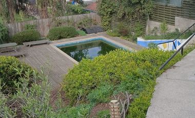 ACOGEDORA CASA DE UN PISO