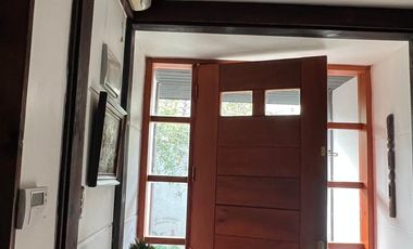 ACOGEDORA CASA DE UN PISO