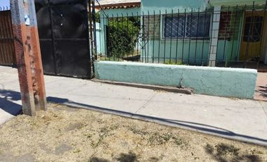 Venta De Casa En Sector De Santiago