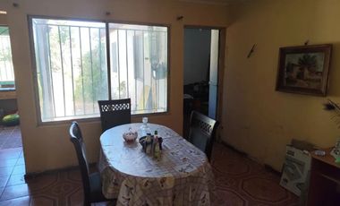 Venta De Casa En Sector De Santiago