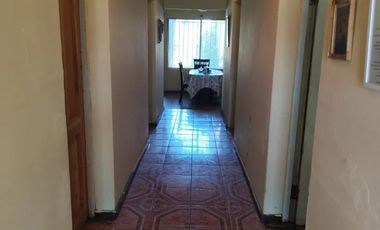 Venta De Casa En Sector De Santiago