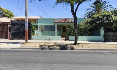 Venta De Casa En Sector De Santiago