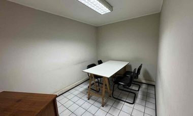Arriendo Casa Oficina en Providencia - 6 privados