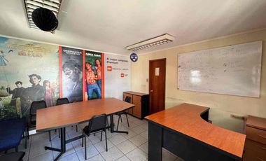 Arriendo Casa Oficina en Providencia - 6 privados
