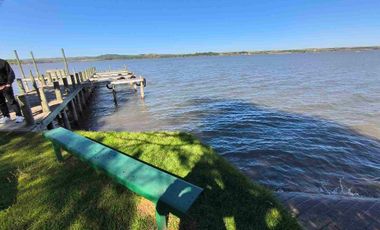 Venta De Casa Con Acceso Al Lago Rapel