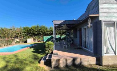 Venta De Casa Con Acceso Al Lago Rapel