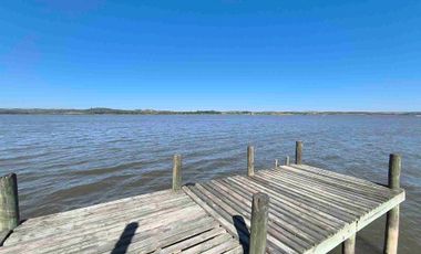 Venta De Casa Con Acceso Al Lago Rapel