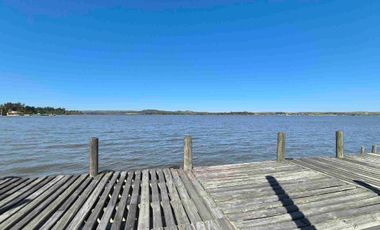 Venta De Casa Con Acceso Al Lago Rapel