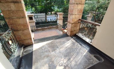 Disewakan Murah turun harga Rumah Taman surya cengkareng jakbar