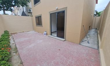 SE VENDE CASA EN URB. CIUDAD CELESTE - MARINA , SAMBORONDON.