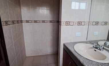 SE VENDE CASA EN URB. CIUDAD CELESTE - MARINA , SAMBORONDON.