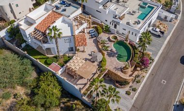 Vistas al arco de cabo san lucas en Cresta del Mar, casa exclusiva