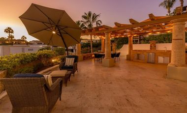 Vistas al arco de cabo san lucas en Cresta del Mar, casa exclusiva