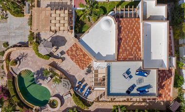 Vistas al arco de cabo san lucas en Cresta del Mar, casa exclusiva