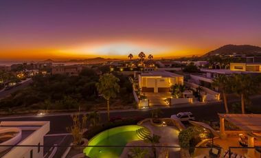 Vistas al arco de cabo san lucas en Cresta del Mar, casa exclusiva