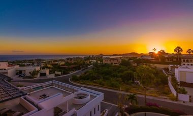 Vistas al arco de cabo san lucas en Cresta del Mar, casa exclusiva
