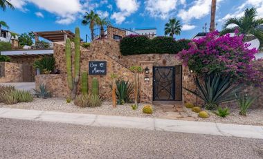 Vistas al arco de cabo san lucas en Cresta del Mar, casa exclusiva