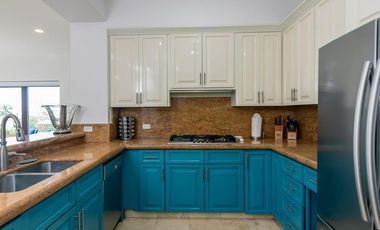 Vistas al arco de cabo san lucas en Cresta del Mar, casa exclusiva