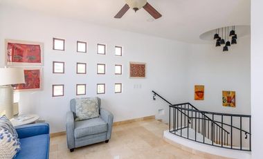 Vistas al arco de cabo san lucas en Cresta del Mar, casa exclusiva