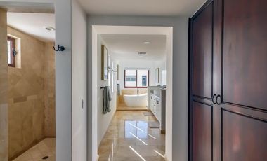 Vistas al arco de cabo san lucas en Cresta del Mar, casa exclusiva