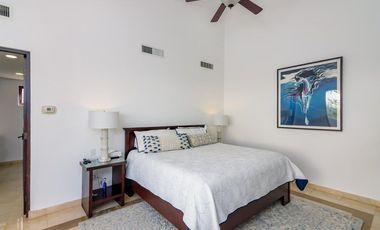 Vistas al arco de cabo san lucas en Cresta del Mar, casa exclusiva