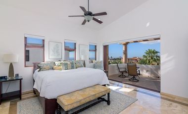 Vistas al arco de cabo san lucas en Cresta del Mar, casa exclusiva