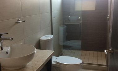 Bosques Cedros casa en renta mantenimiento incluido