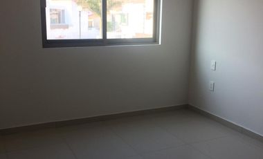 Bosques Cedros casa en renta mantenimiento incluido