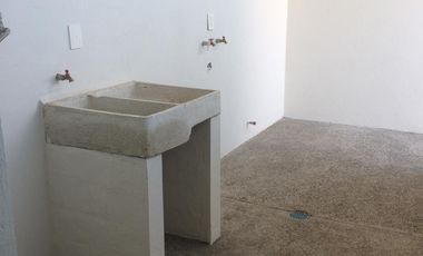 Bosques Cedros casa en renta mantenimiento incluido