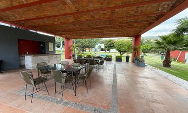 Bosques Cedros casa en renta mantenimiento incluido