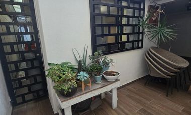 Casa en venta cerca de B Anaya