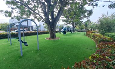 VENDO CASA EN URB. LA COSTA - SAMBORONDON.