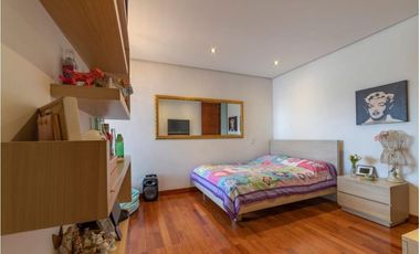 Apartamento en Venta, Poblado, Vista garantizada y acabados de Lujo.