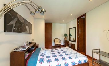 Apartamento en Venta, Poblado, Vista garantizada y acabados de Lujo.