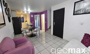 Residencia con Recamara en Planta Baja en Excelente Estado