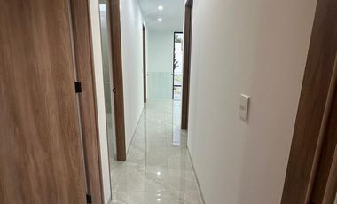 Renta casa en Senderos de Monte Verde