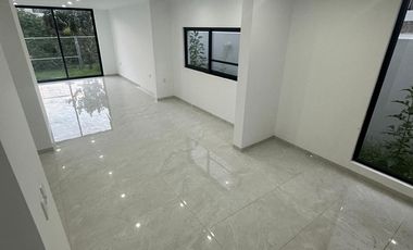 Renta casa en Senderos de Monte Verde