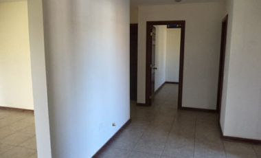 CASA EN RENTA PARA CASA HABITACION U OFICINAS  EXCELENTE UBICACION