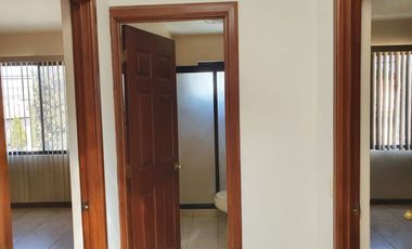 CASA EN RENTA PARA CASA HABITACION U OFICINAS  EXCELENTE UBICACION