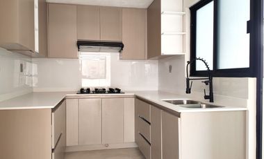 DEPARTAMENTO EN RENTA TOTALMENTE REMODELADO EN RESIDENCIAL CORDILLERAS CERCA DE LOS CUBOS, ZAPOPAN