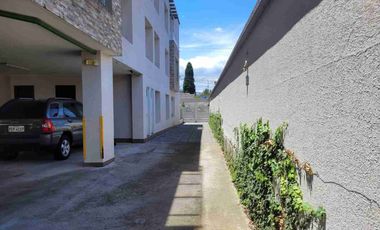 VENDO DEPARTAMENTO CON BALCÓN EN URBANIZACIÓN SECTOR PLAYA CHICA, VALLE DE LOS CHILLOS