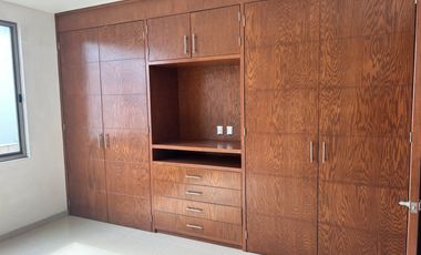 Casa en renta en Valle Imperial – Coto 4