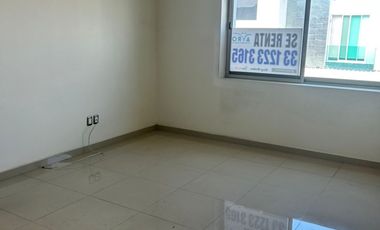 Casa en renta en Valle Imperial – Coto 4