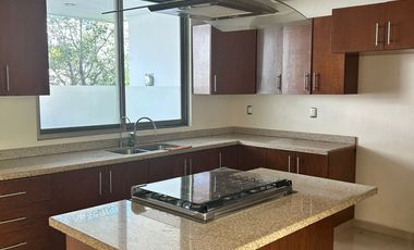 Casa en renta en Valle Imperial – Coto 4