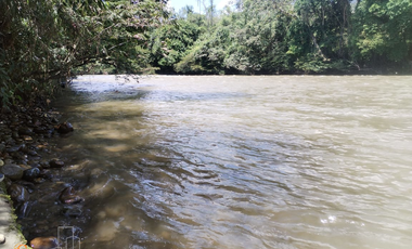 PARCELA DE SUELO SUB-URBANO LINDANTE CON RÍO