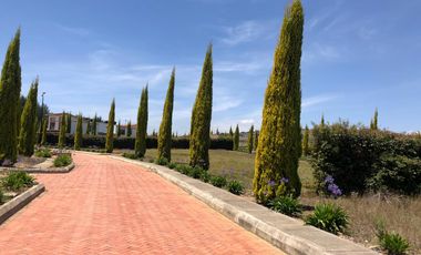 Lote en venta, ubicado en Condominio, Cómbita.