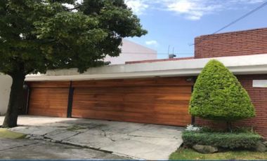 Amplia y Precios Casa de 4 Recamaras en Col. Lomas De Tecamachalco